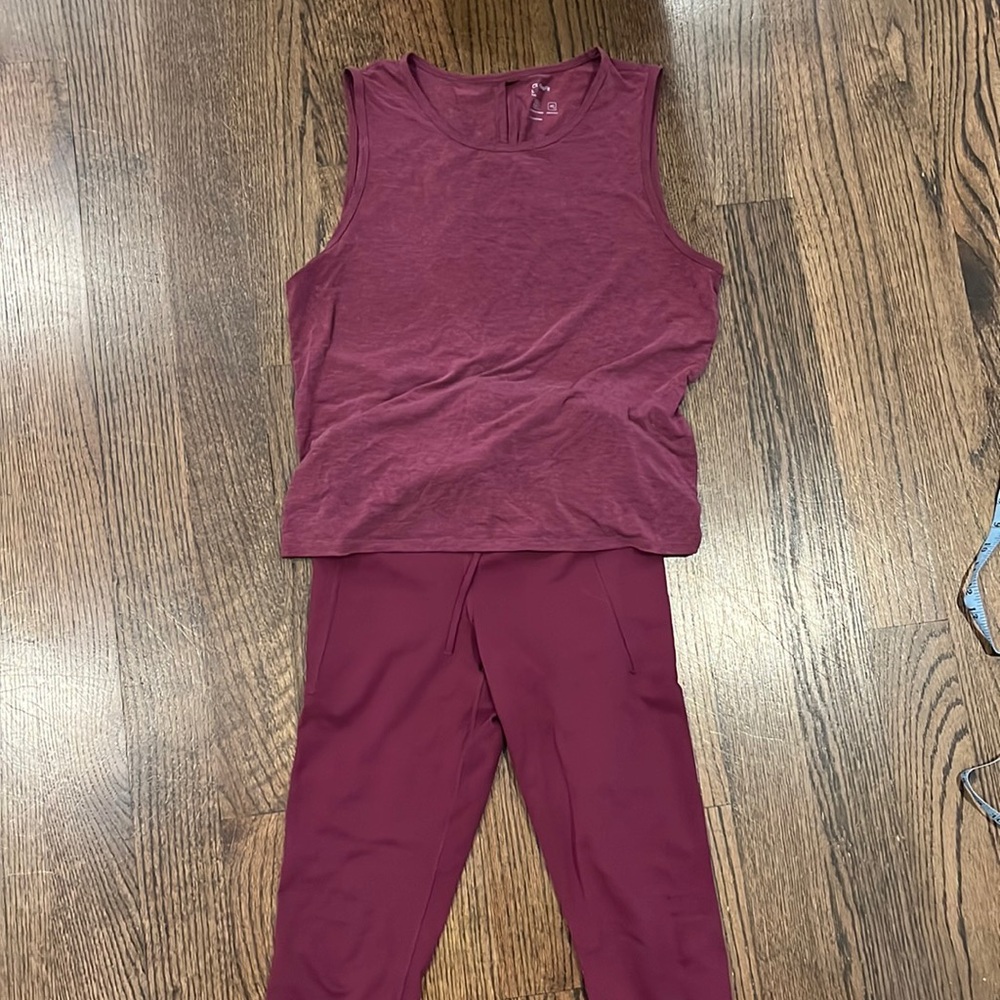 Gap fit 2-piece set - top large tall, leggings size small